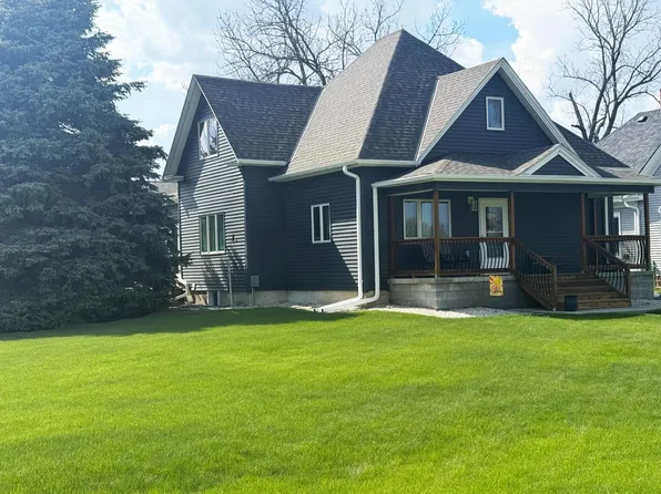 402 N Cameron Ave, Callaway, NE 68825