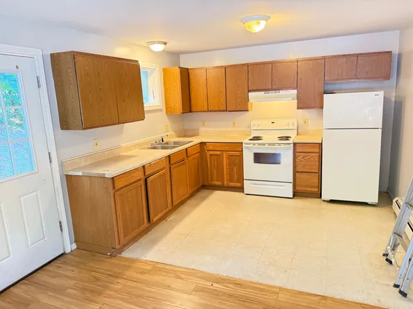 223 Cony Rd #3, Augusta, ME 04330