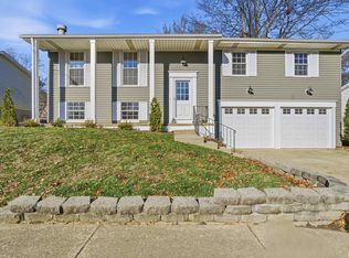 3319 W Brookside Dr, Peoria, IL 61615