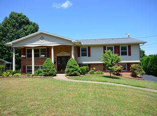 604 N Hills Dr, Johnson City, TN 37604