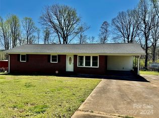 872 Cedarline Dr, Shelby, NC 28150