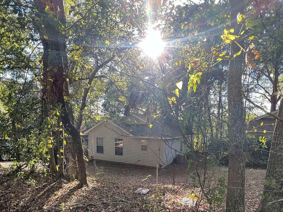 2nd image of 1412 Colorado St