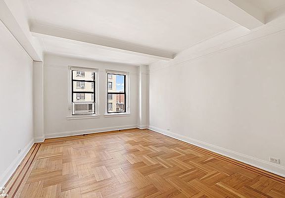 3rd image of 110 W 86th St APT 10A