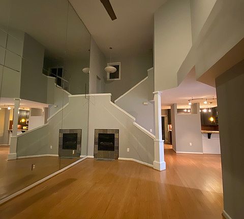 5th image of 3814 Carnegie Ln