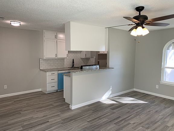 4th image of 6014 Calloway Ct
