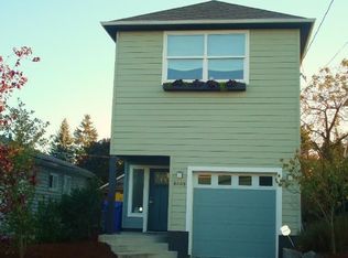 4008 NE Roselawn St, Portland, OR 97211