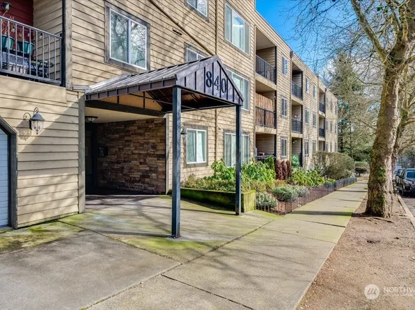 840 NE 125th Street #403, Seattle, WA 98125