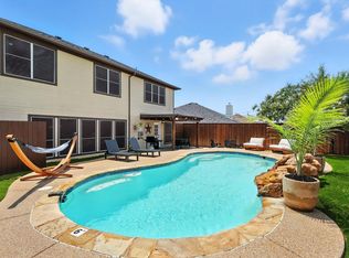 2516 Castle Pines Dr, Burleson, TX 76028