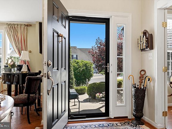 5th image of 25 Overbrook Rd