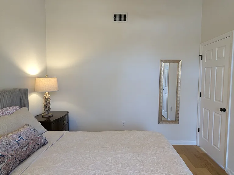 4526 Morningside #35 — Photo 6