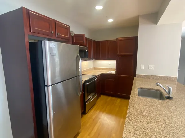 26 Pond St #1, Braintree, MA 02184