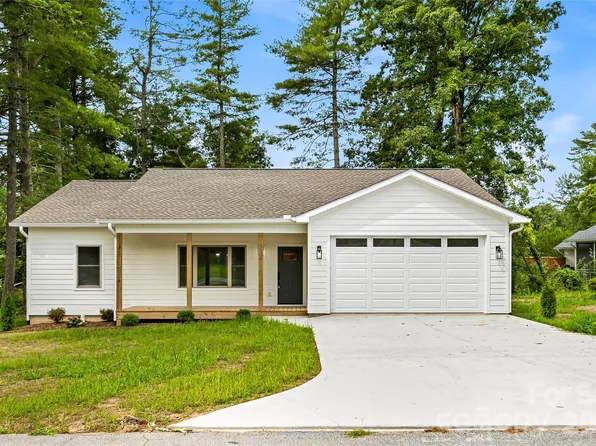 334 Woodland Dr, Hendersonville, NC 28792