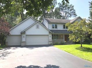 3777 Hampstead Dr, Sylvania, OH 43560