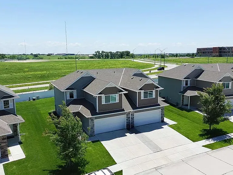 8767 Ridge Hollow Dr — Photo 25