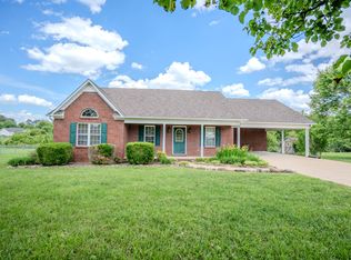 1876 Fall River Rd, Lawrenceburg, TN 38464