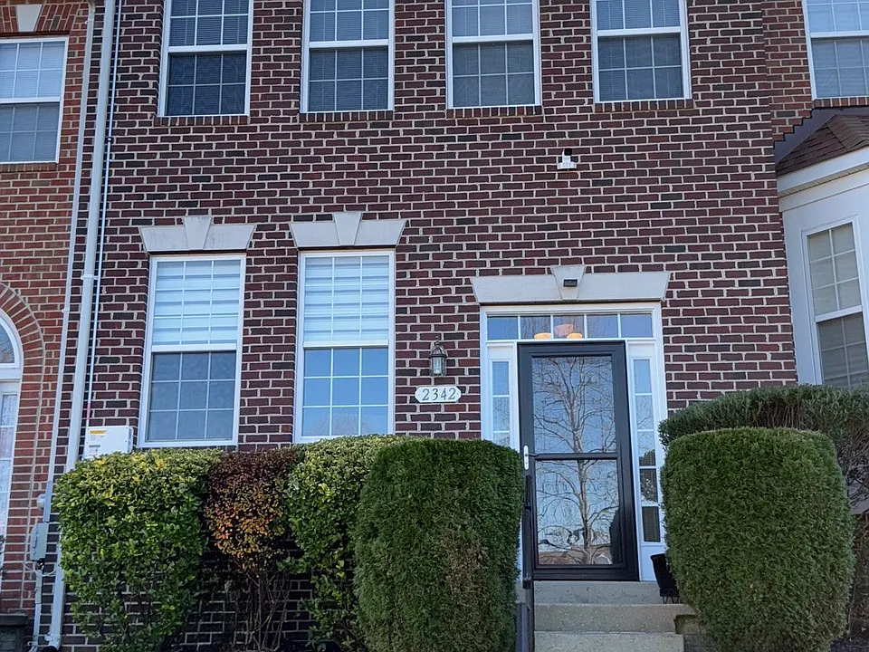 2342 Butte Pl