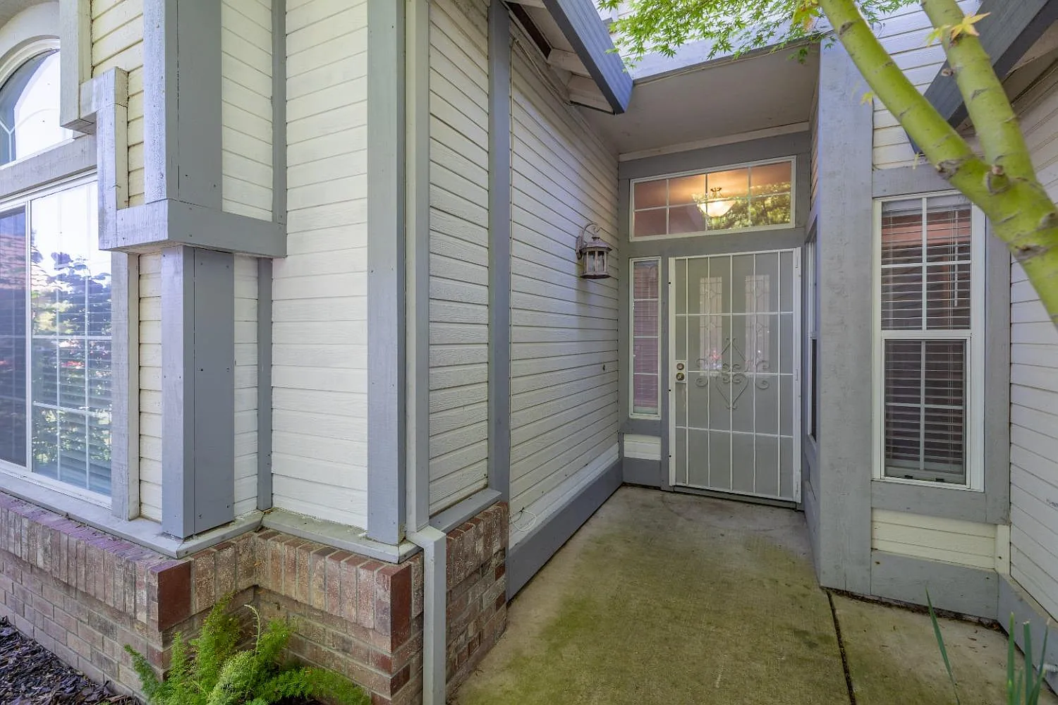 1339 Avenida Alvarado photo 1