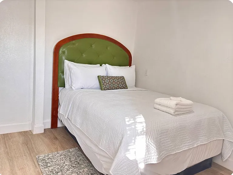 6835 Avenue Q — Photo 4