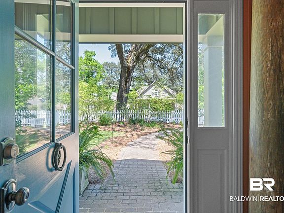 4th image of 212 Perdido Ave