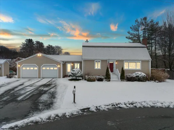 8 Plymouth Road, Westbrook, ME 04092