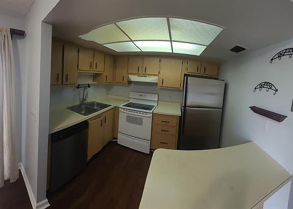 3rd image of 4486 Oak Terrace Dr