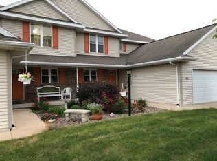 2095 River Point Ct, De Pere, WI 54115