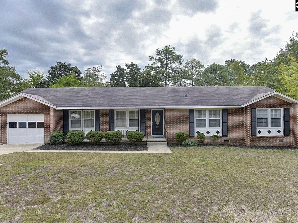 1st image of 2035 Woodstock Dr