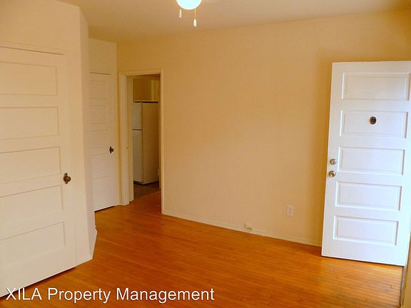 4th image of 2545 1st Ave