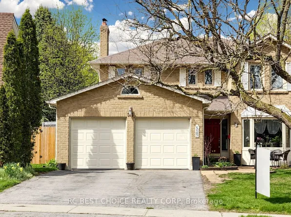 515 London Rd, Newmarket, ON L3Y 6E4