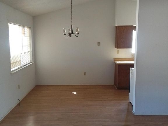4th image of 15337 Fairwood Ct
