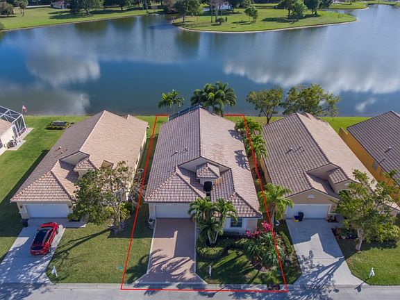 4th image of 9574 Lago Dr