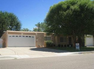 1916 Saint St NE, Albuquerque, NM 87112