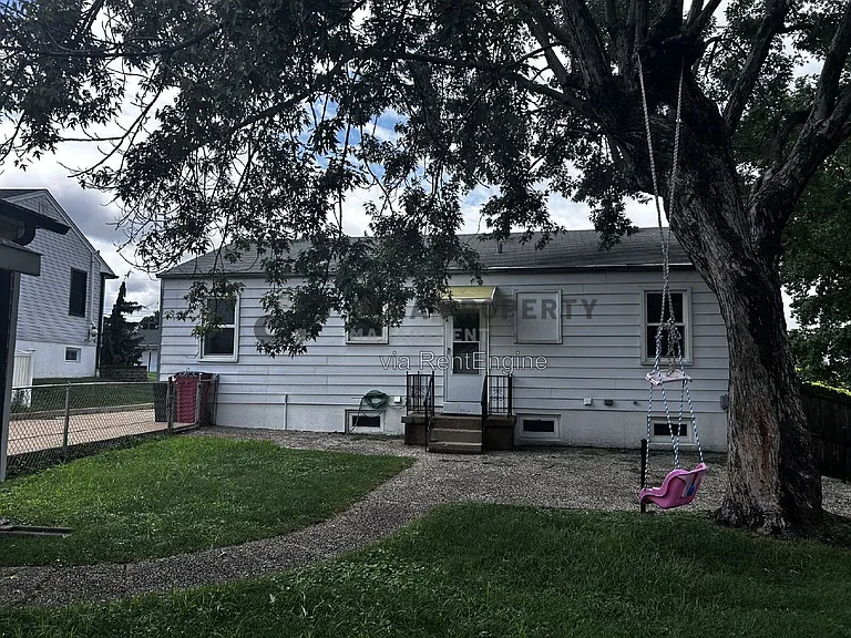 10922 Juniper Ct — Photo 3