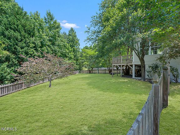 4th image of 1908 Cambria Drive #A