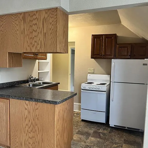 1124A Elmwood Ave — Photo 10