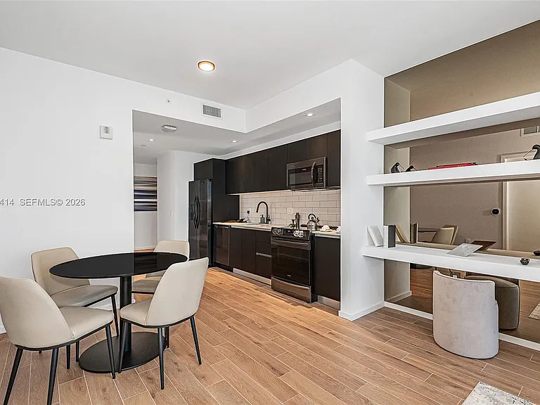 398 NE 5th St #3711 — Photo 10
