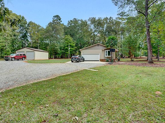 4th image of 3239 Hurricane Church Rd