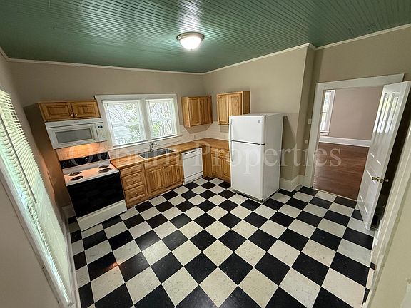 4th image of 409 Granville Dr
