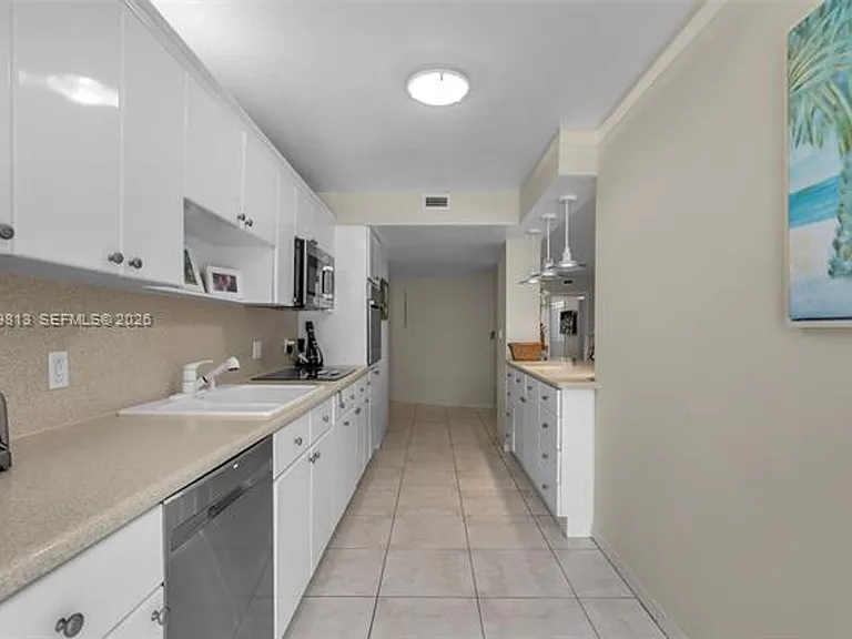600 Grapetree Dr #4DS — Photo 19