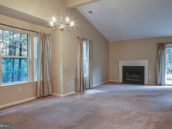 5th image of 2 Burnham Wood Ct