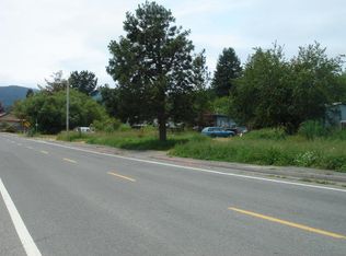 301 Hatchery Rd, Blue Lake, CA 95525