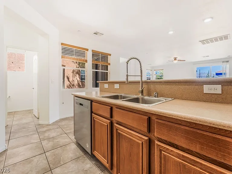 310 Clarence House Ave #2 — Photo 13