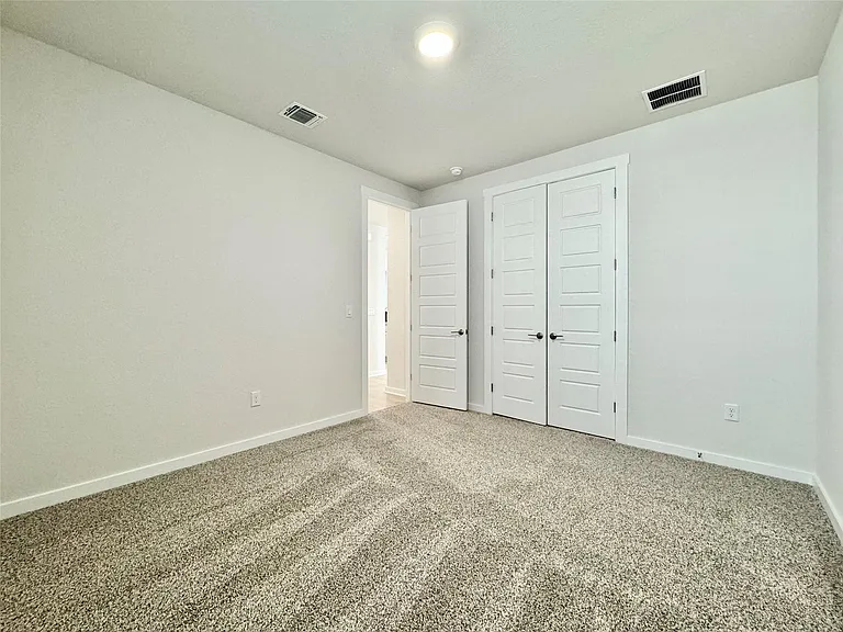 404 Tinto St — Photo 28