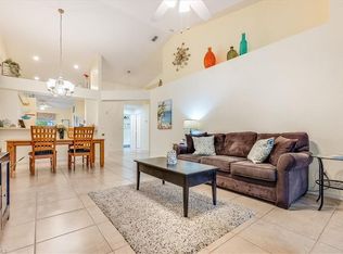 1748 Royal Cir, Naples, FL 34112