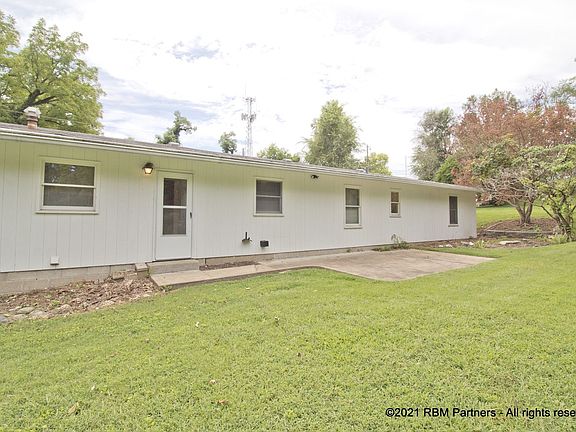 3rd image of 10 Edwardsville Prof Park #1-113