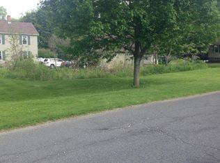 118 Pleasant St, Dalton, MA 01226