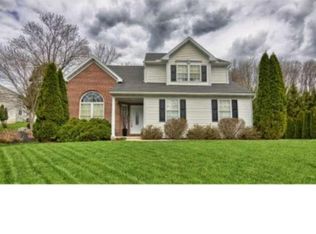 310 Pennsylvania Ave, Reading, PA 19606