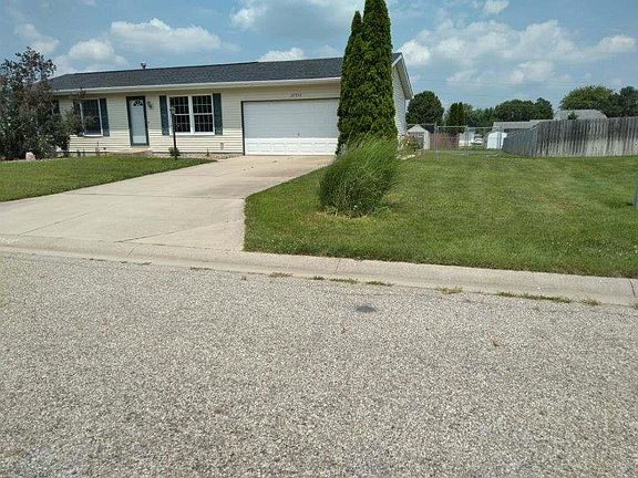 2nd image of 27553 Cobblestone Way