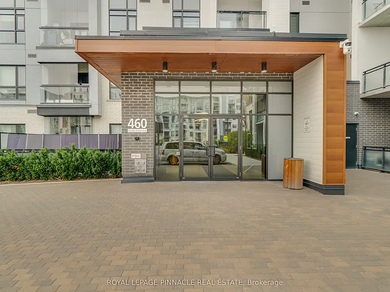460 Gordon Krantz Ave #209 — Photo 7