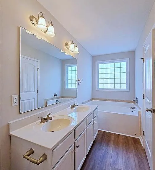 204 Feathers Ln — Photo 19